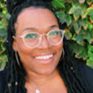 Meet your Posher, Brittnee